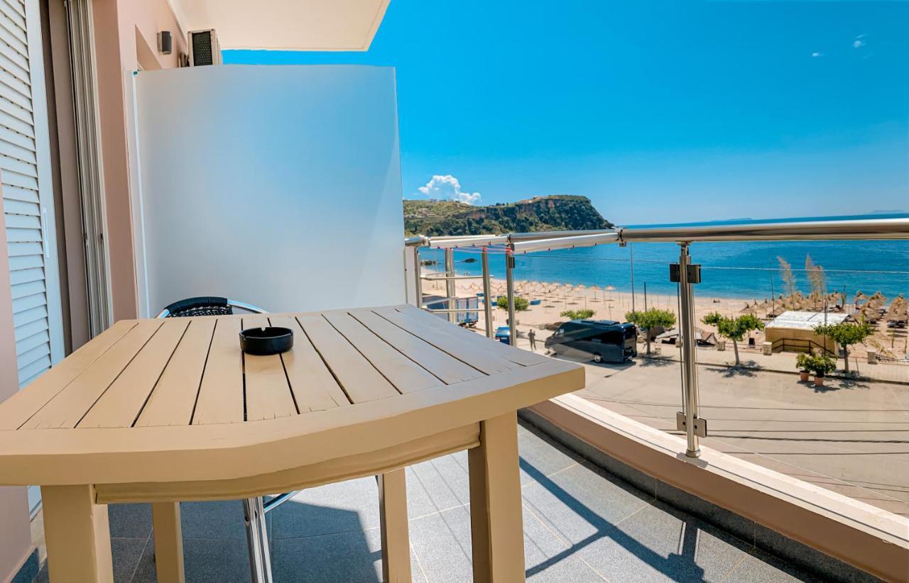 Aljur Hotel Himare Bagian luar foto